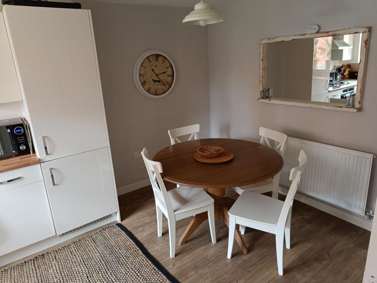 3 Bedroom Townhouse Near Bicester Village Εξωτερικό φωτογραφία