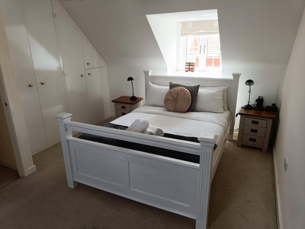 3 Bedroom Townhouse Near Bicester Village Εξωτερικό φωτογραφία
