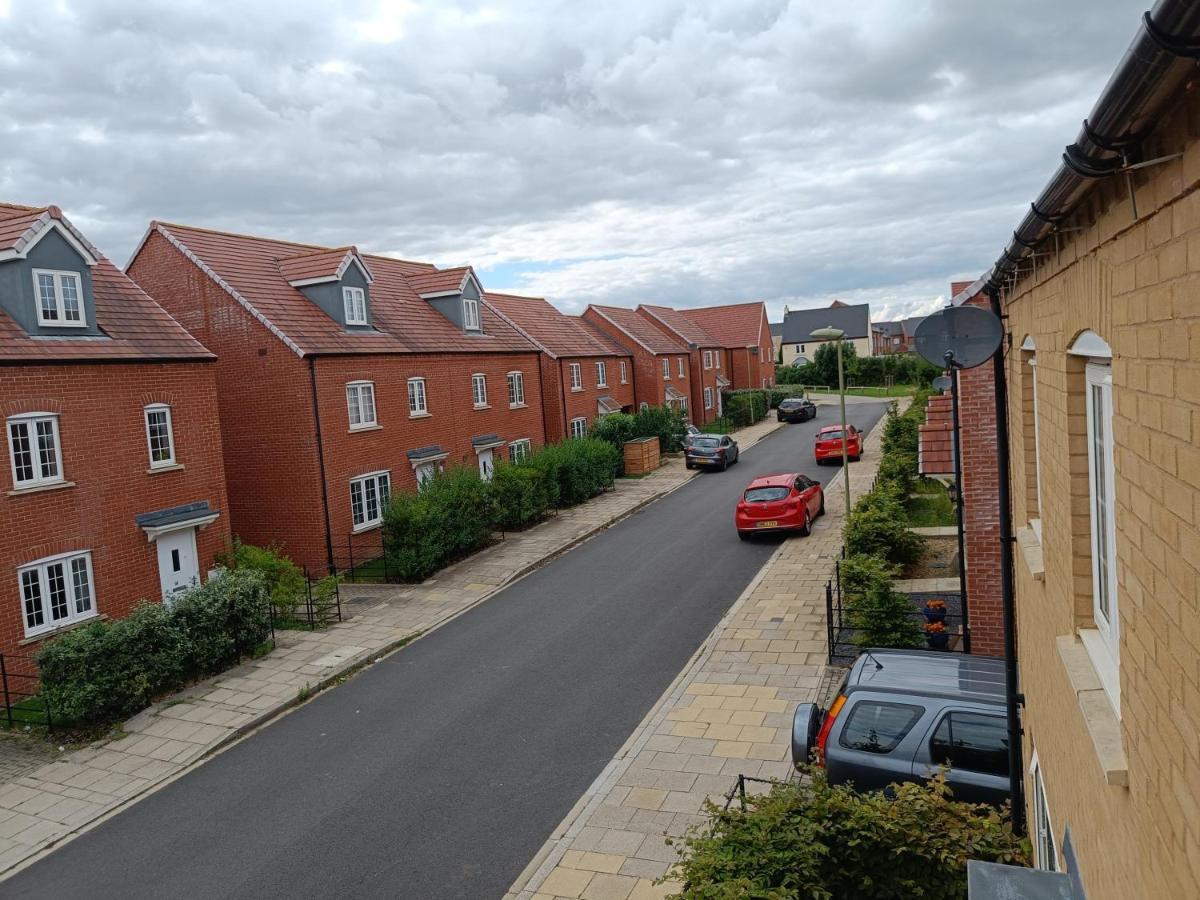 3 Bedroom Townhouse Near Bicester Village Εξωτερικό φωτογραφία